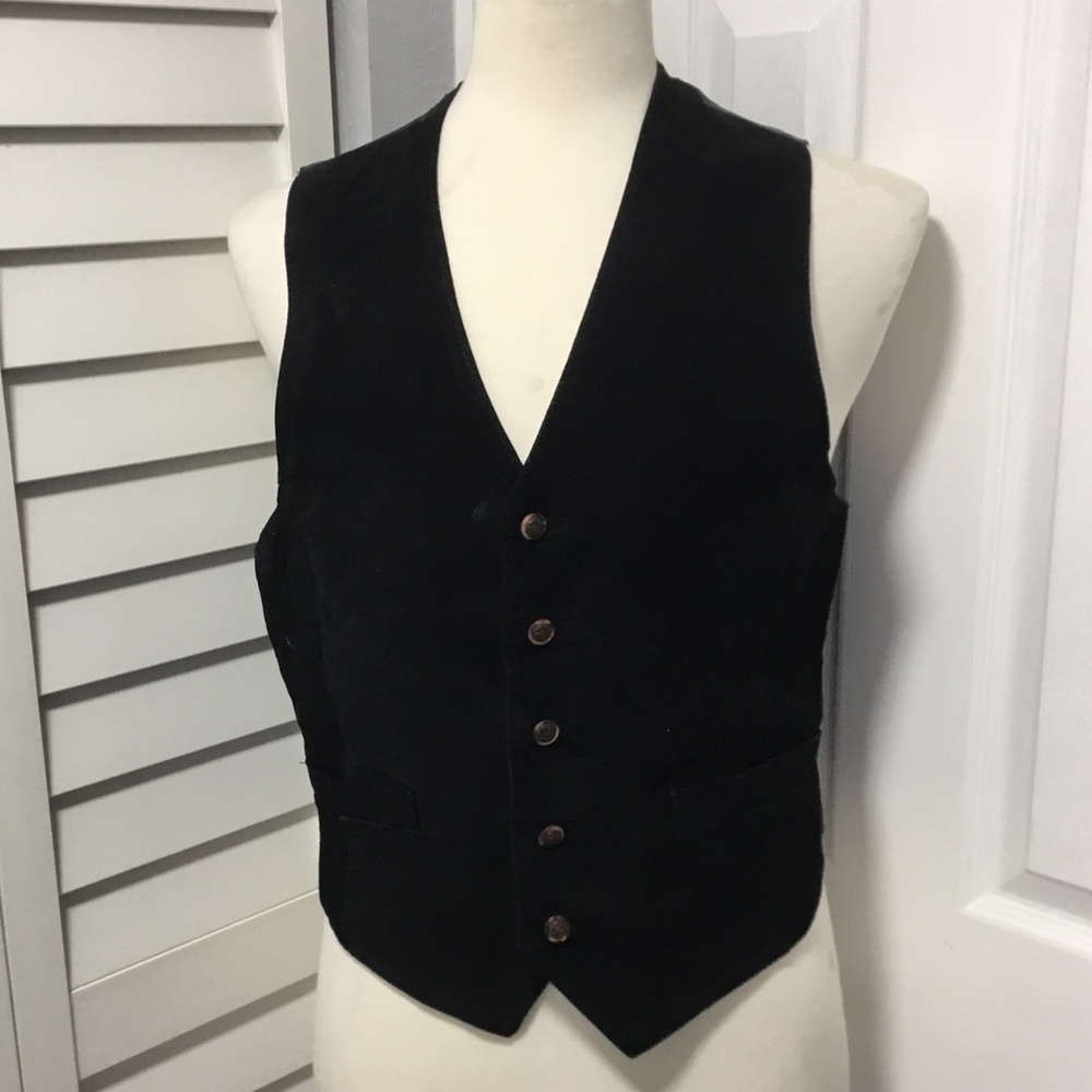 Men’s leather black vest